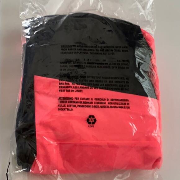 Chlorine Resistant Women’s Pink & Black Scoop Neck 1 Piece - Picture 7 of 12